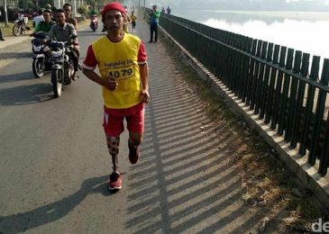 Pakai Kaki Palsu, Sugeng Taklukan Rute Maraton Majapahit